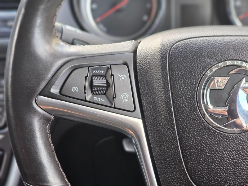 VAUXHALL MOKKA
