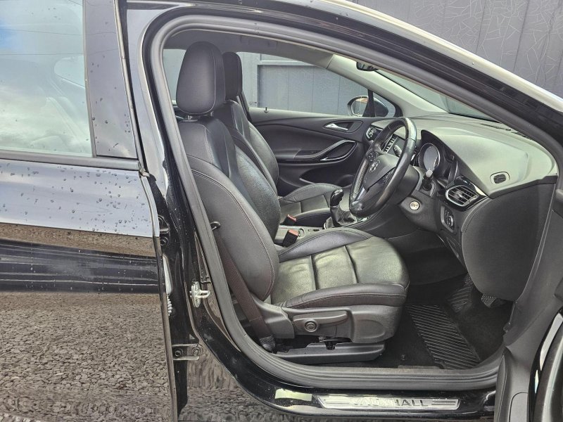 VAUXHALL ASTRA