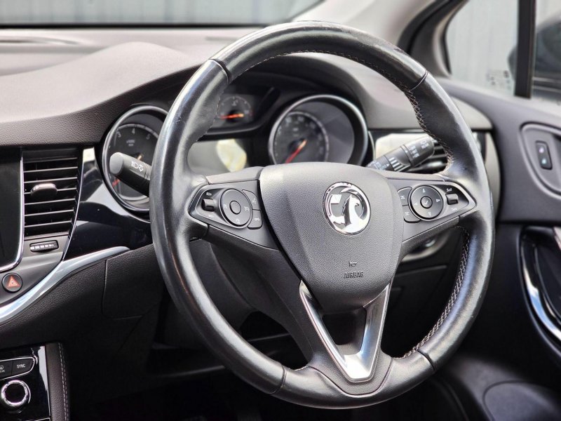 VAUXHALL ASTRA