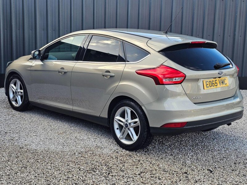 FORD FOCUS