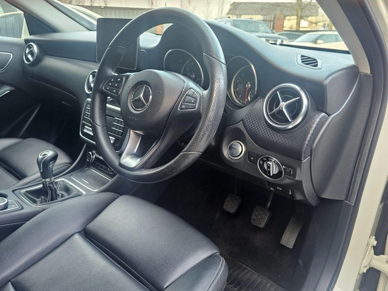 MERCEDES-BENZ A CLASS