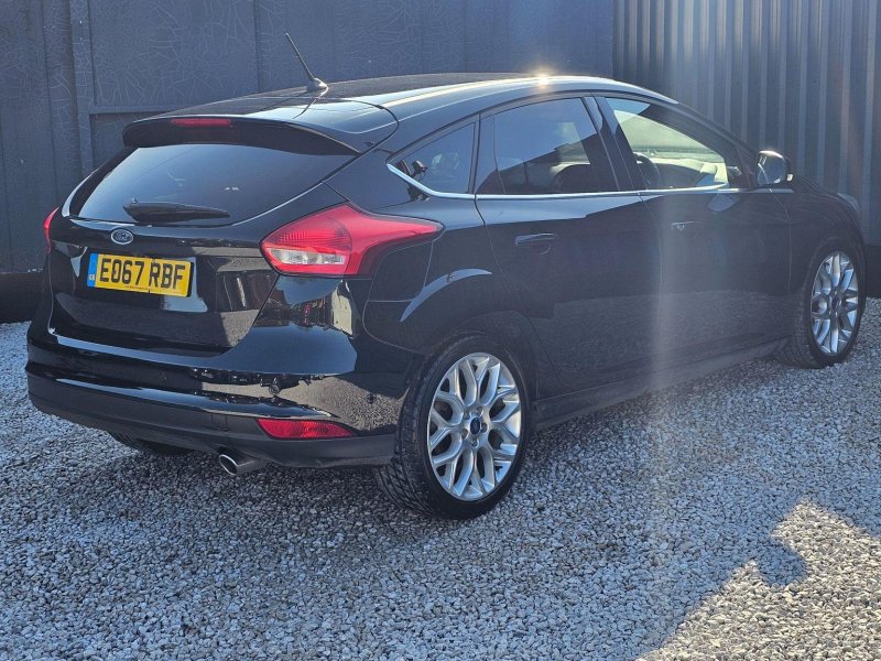 FORD FOCUS