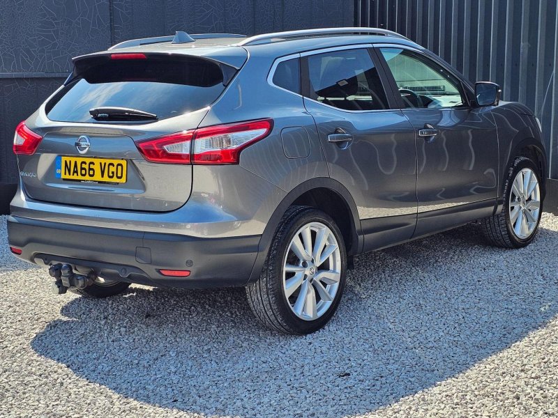 NISSAN QASHQAI